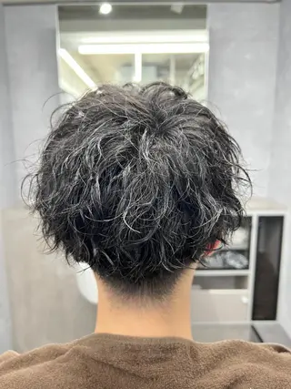 ミディアム パーマ メンズ 垢抜け・メンズパーマ 津山祐紀のヘアスタイル