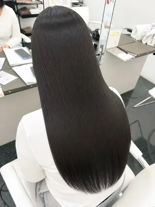 ロング カラー 透明感カラー💎 岩崎美優のヘアスタイル
