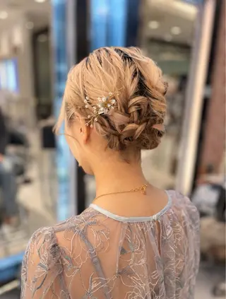 ミディアム ヘアアレンジ 🌸銀座No.1パー マ🌸いでいあやのヘアスタイル