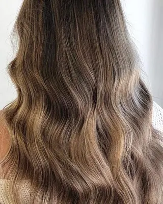 ロング カラー パーマ ヘアアレンジ 大阪レミーエクステ チビ編み込みのヘアスタイル