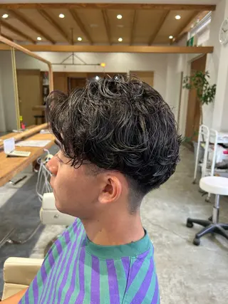 ショート パーマ メンズ 佐藤 悠生 メンズパーマ.カットのヘアスタイル