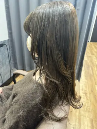 ロング カラー reeed konnoのヘアスタイル