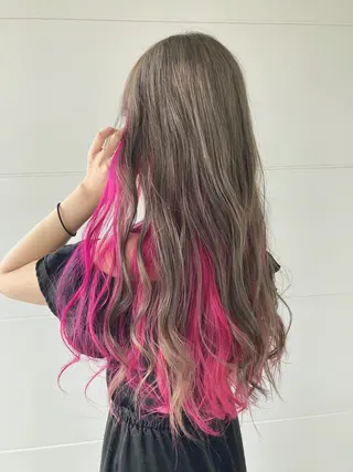 ロング タカツド ユウキのヘアスタイル