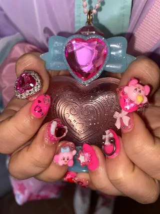 ネイル 個性派🌺推しネイル 💅💞hota🐇のネイルデザイン
