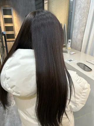 セミロング 佐藤 郁のヘアスタイル