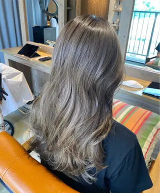 ロング 🩵盛れる顔周りヘア EMI🩵のヘアスタイル
