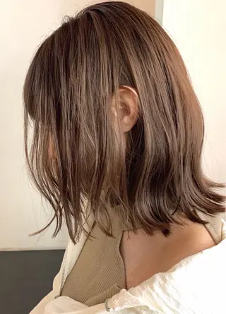 ミディアム カラー 清野 百叶のヘアスタイル