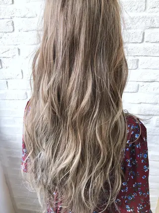 ロング カラー ヘアアレンジ 小松 郁斗のヘアスタイル