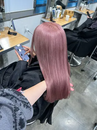 ロング カラー ハイトーンカラー 🦄レイヤーカットのヘアスタイル