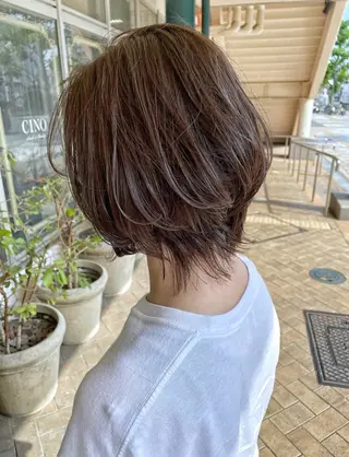 ショート カラー 艶感/透明感カラー Jinのヘアスタイル