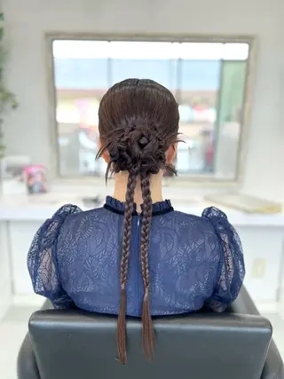 ロング Rinkaアレンジ/ 顔まわり/縮毛矯正のヘアスタイル