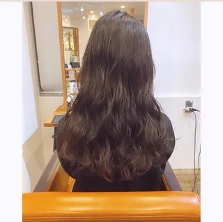 ロング カラー パーマ TELA HAIR 副代表 岡田のヘアスタイル