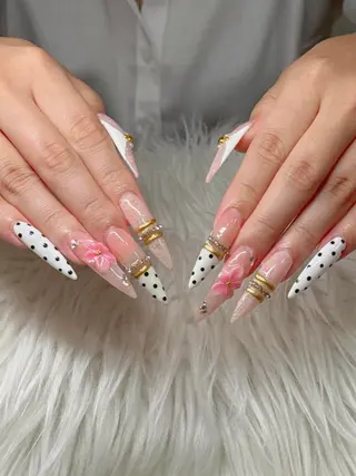 ネイル Lee Nailsのネイルデザイン