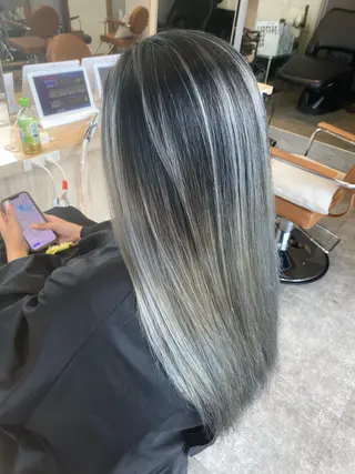 セミロング 赤み消し×髪質改善 🍏上田晃司のヘアスタイル