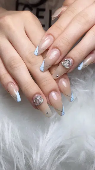 ネイル Rei _Nail 新宿のネイルデザイン