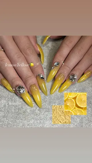 ネイル Nailist Aoiのネイルデザイン