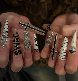 ロング SEINA_ NAIL🐈‍⬛💗のネイルデザイン