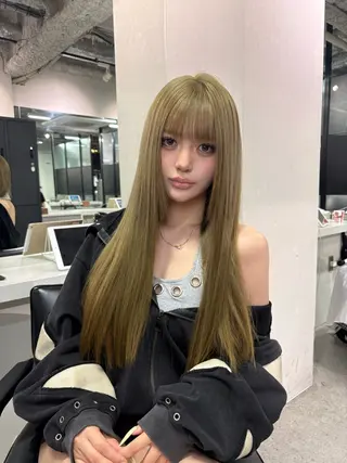 ロング 🪸店長ハイトーン エクステmisakiのヘアスタイル