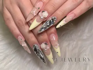 ネイル M.JEWELRY REMI🎀のネイルデザイン