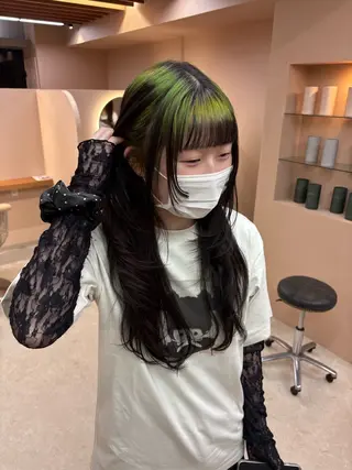 ロング ROCCOeast りんな/ハイトーン♡のヘアスタイル