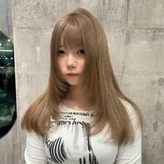 ロング カラー ヘアアレンジ 🌟🍒ハイトーン 韓国ヘア/ユウミのヘアスタイル