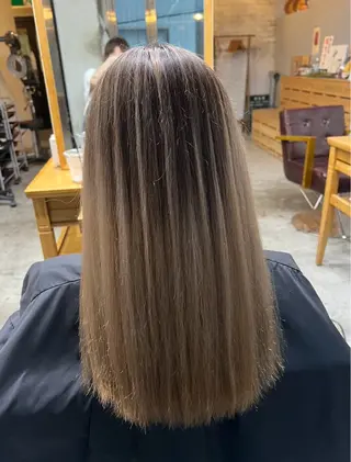 セミロング カラー 指名数No.1 /NAOYAのヘアスタイル