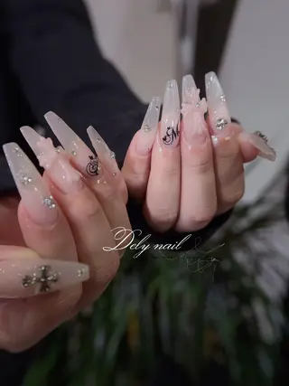 ロング Dely Nailのネイルデザイン