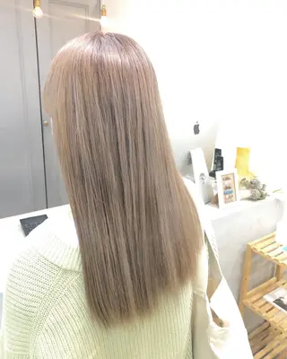 ロング Ravo 西村 優花のヘアスタイル