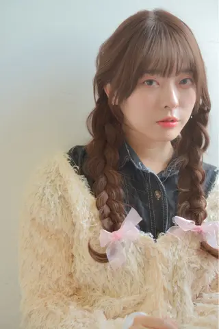 ロング カラー ヘアアレンジ 中韓🇨🇳🇰🇷 トレンド&髪質改善のヘアスタイル
