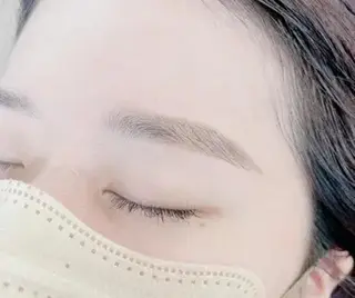 アイブロウ eyelist MANAのマツエク・マツパデザイン