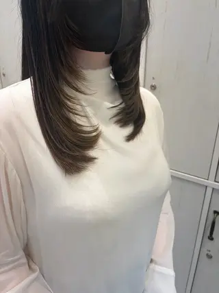 ミディアム 太田 千尋のヘアスタイル