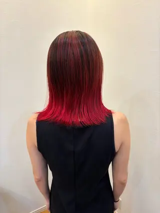 カラー ツノガイ エリのヘアスタイル