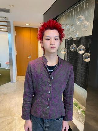 ショート カラー 横地 凌のヘアスタイル