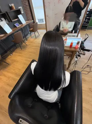 ロング ✨縮毛矯正✨艶髪✨️ 髪質改善✨大宮✨️のヘアスタイル