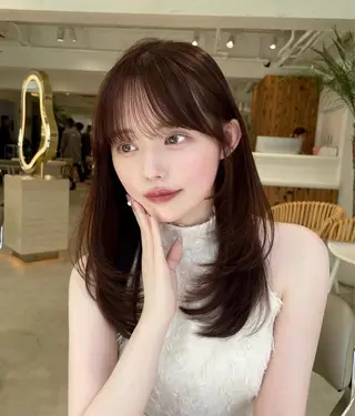 セミロング デザインカラー🌼 松原 寿花のヘアスタイル