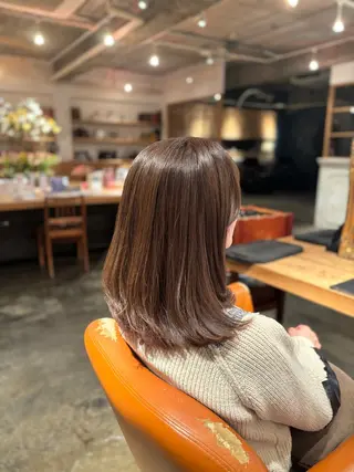 ロング カラー 髪質改善カラー ベージュ🤎YUMEのヘアスタイル