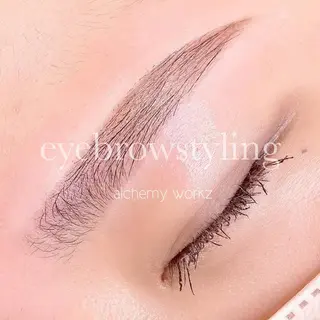 アイブロウ alchemy workzのマツエク・マツパデザイン