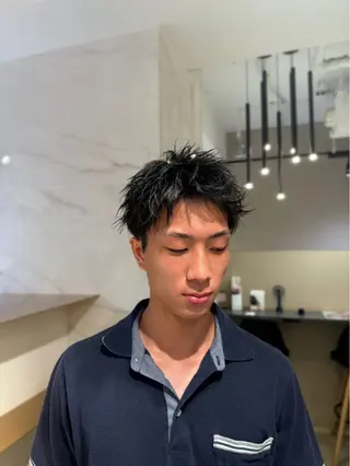 ショート 楠見 綾太郎のヘアスタイル