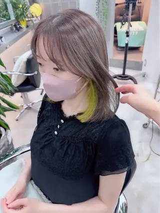ミディアム カラー 岡野 静華のヘアスタイル