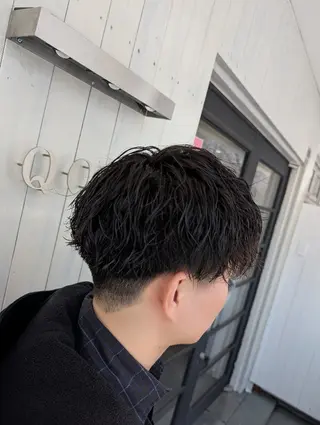 ミディアム パーマ メンズ QOL札幌YUTO （旧QOL円山）のヘアスタイル
