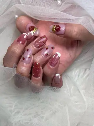 ネイル 🌈 Laule'aのネイルデザイン