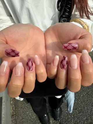 ネイル LAVISH 大和店 emi･:*+のネイルデザイン