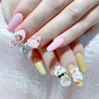 ネイル Queens テイのネイルデザイン