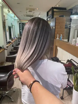 セミロング 小嶋 司のヘアスタイル