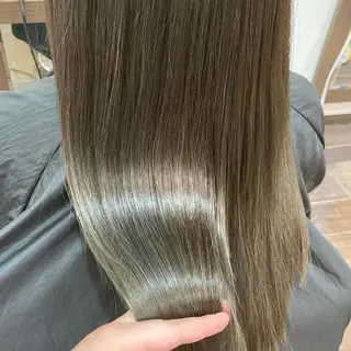 ロング Larry🌼中下 美香のヘアスタイル
