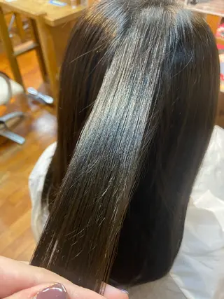 カラー 氷見 早祐香のヘアスタイル
