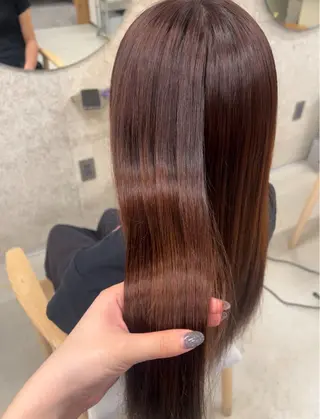 ロング カラー SiLO Yukinaのヘアスタイル