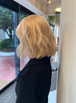 ショート カラー Hanaka🪷 ニュアンス×レイヤーのヘアスタイル