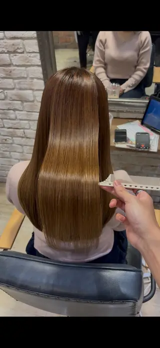 ロング 熊崎 樹のヘアスタイル