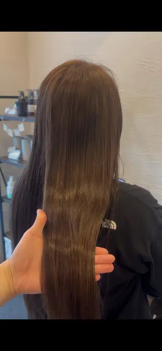 ロング カラー 角田 癒音のヘアスタイル